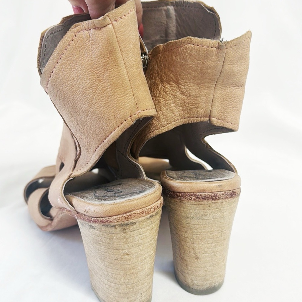 FREE PEOPLE Zipper Gladiator Leather Sandals Blush Pink Block 3” Heels Size 38/7 - Picture 5 of 8